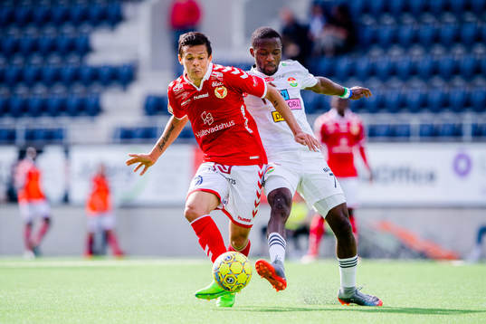 Dalkurds Mohamed Buya Turay och Kalmars Romário Pereira