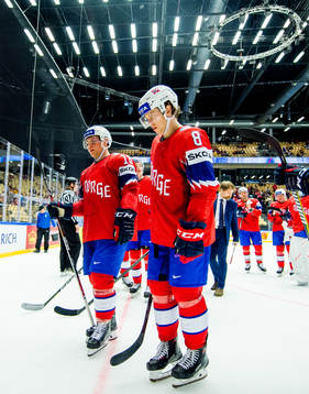Tobias Lindström and Mathias Trettenes of Norway