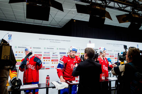 Jonas Holøs and Alexander Bonsaksen of Norway