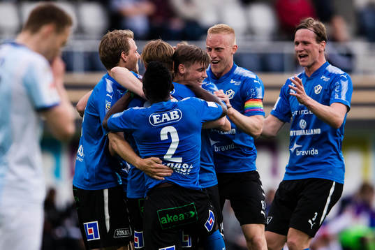 Halmstads Thomas Boakye, Peter Larsson och Alexander