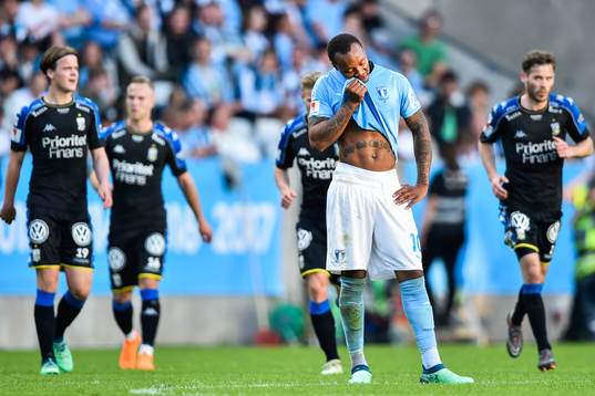 Malmö FFs Carlos Strandberg deppar