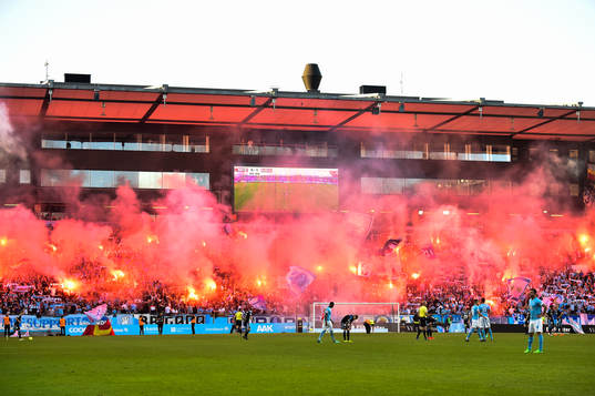 Bengaler på Malmö FFs ståplatsläktare