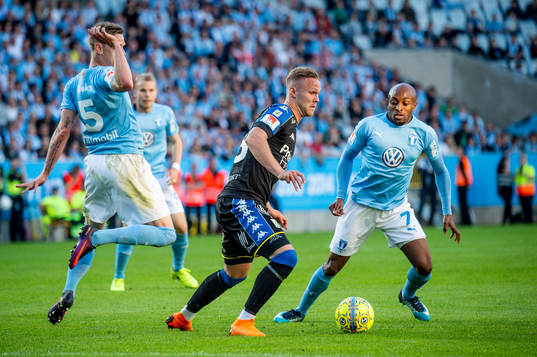 IFK Göteborgs Gustav Engvall mot Malmö FFs Sören Rieks
