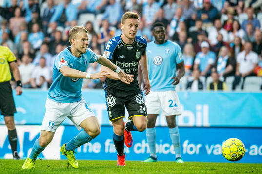 Malmö FFs Oscar Lewicki mot IFK Göteborgs Sebastian