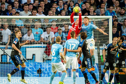 IFK Göteborgs målvakt Pontus Dahlberg mot Malmö FFs