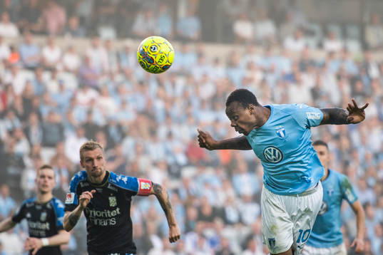 Malmö FFs Carlos Strandberg nickar