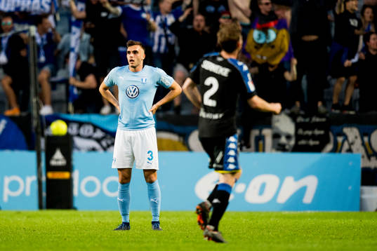Malmö FFs Egzon Binaku deppar