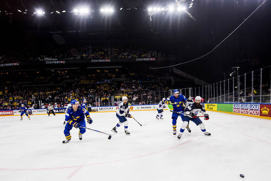 Sveriges Mikael Backlund och Frankrikes Vladislav Gavrikov
