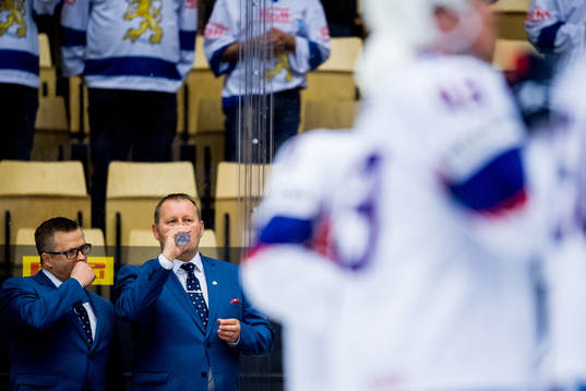 Sjur Robert Nilsen, assistant coach of Norway, and Petter
