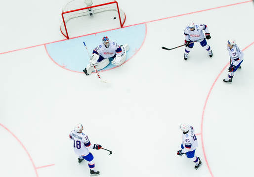 Goaltender Lars Haugen, Tobias Lindström, Ken Andre Olimb,