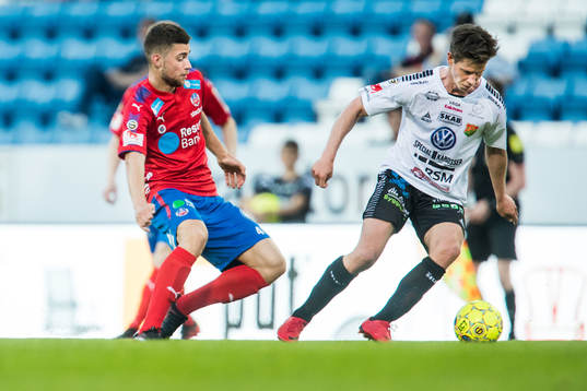 Helsingborgs Mattias Almeida Sundell och GAIS Dusan Djuric