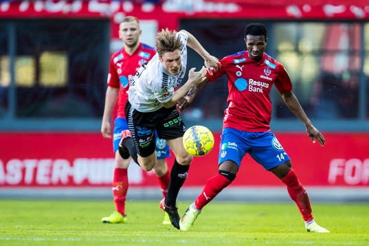 GAIS Marcus Bergholtz och Helsingborgs Mohammed Abubakari