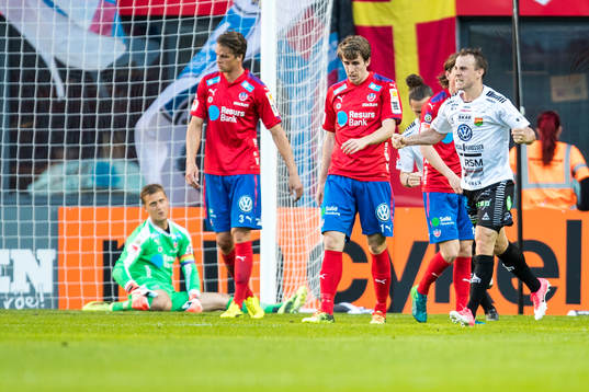 Helsingborgs spelare deppar samtidigt som GAIS Calle Wede