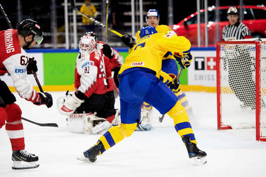 Sveriges Mattias Janmark gör 2-0