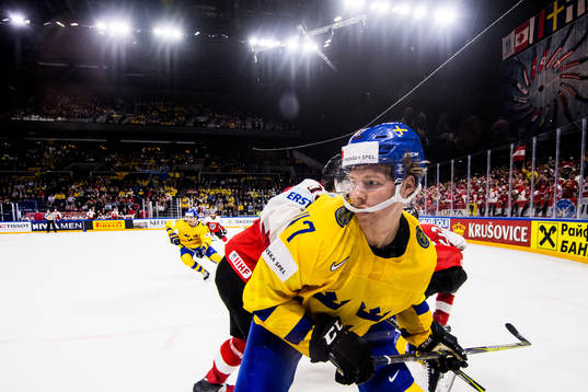 Sveriges Hampus Lindholm