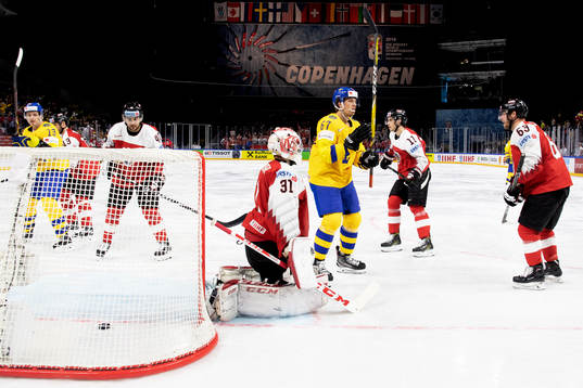 Sveriges Rickard Rakell jublar