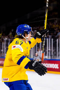 Sveriges Rickard Rakell jublar