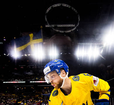 Sveriges Adam Larsson