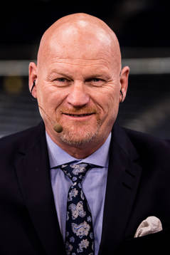 Expert Håkan Södergren i Viasats studio