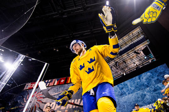 Sveriges Oliver Ekman Larsson gör entré