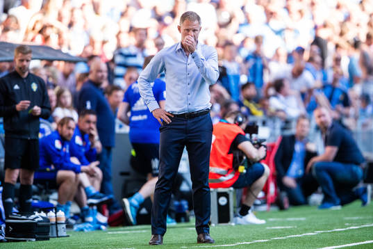 Malmö FFs tränare Magnus Pehrsson deppar