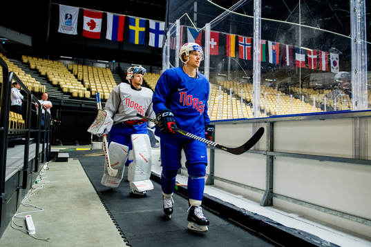 Goaltender Henrik Haukeland and Alexander Bonsaksen of