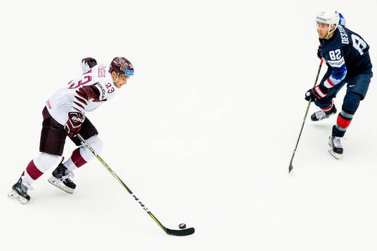 Teodors Blugers of Latvia and Jordan Oesterle of USA