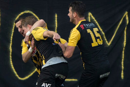 IFK-jubel i matchen i division 2 mellan Hässleholms IF och