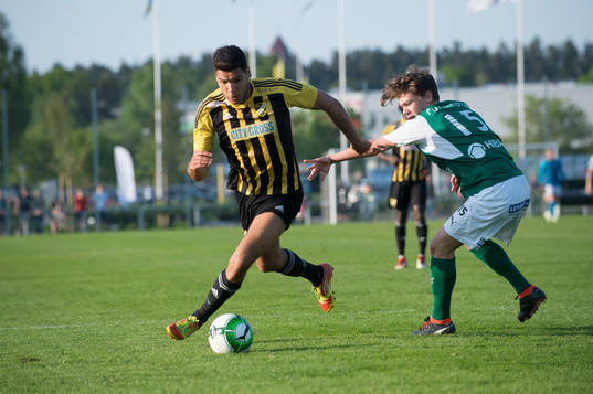 IFK Hässleholms Tommy Filipovic i matchen i division 2
