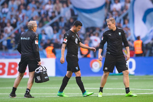Malmö FFs Behrang Safari tvingas utgå