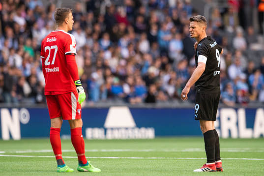Malmö FFs målvakt Johan Dahlin och Markus Rosenberg