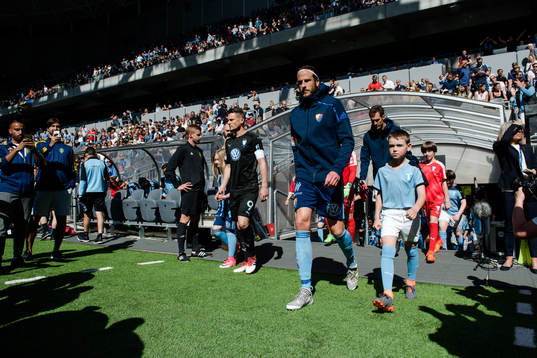 Djurgårdens Jonas Olsson före  finalen i Svenska Cupen i
