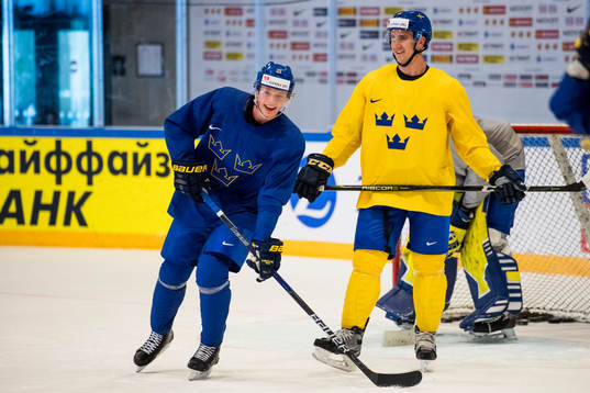 Lawrence Pilut och Mikael Backlund