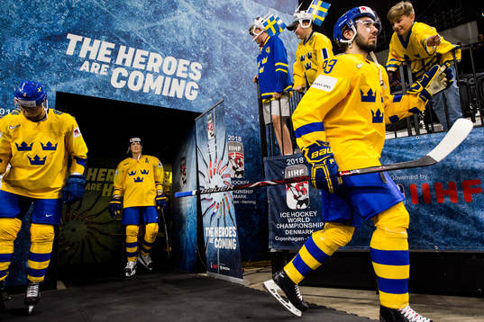 Sveriges John Klingberg och Mika Zibanejad gör entré till