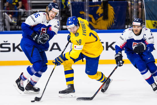 Sveriges Dennis Everberg mot Slovakiens Michal Cajkovsky