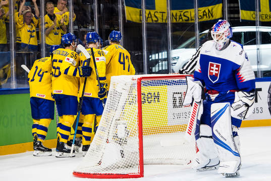 Sveriges spelare jublar
