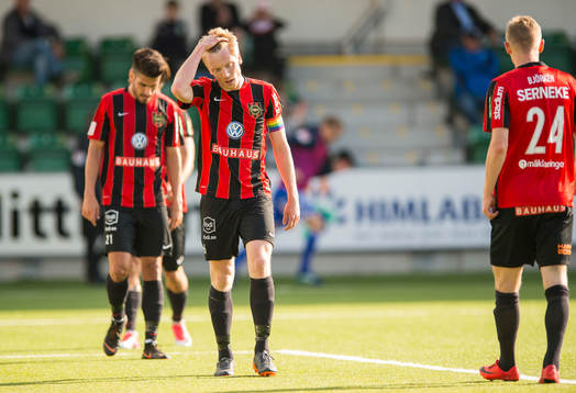 Brommapojkarnas Gustav Sandberg Magnusson deppar