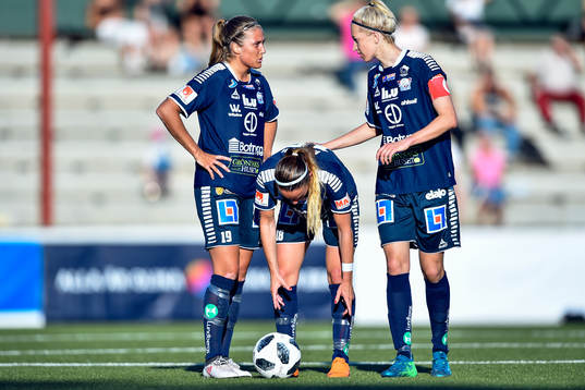 Linköpings Filippa Angeldal , Kosovare Asllani och Janni