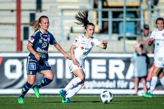 Linköpings Tove Almqvist mot Rosengårds Iva Landeka