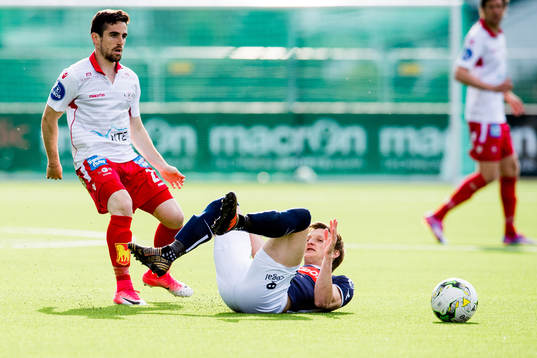 Adria Mateo Lopez of Levanger and André Danielsen of Viking