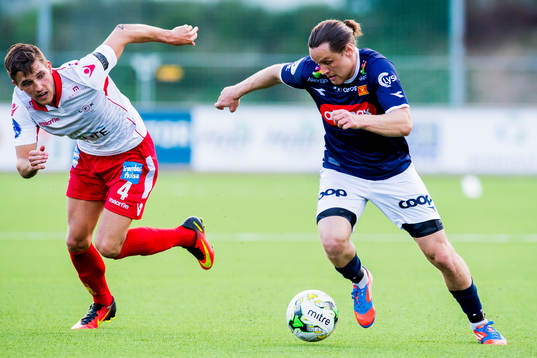 Karl Andreas Wrele of Levanger and Tommy Høiland of Viking