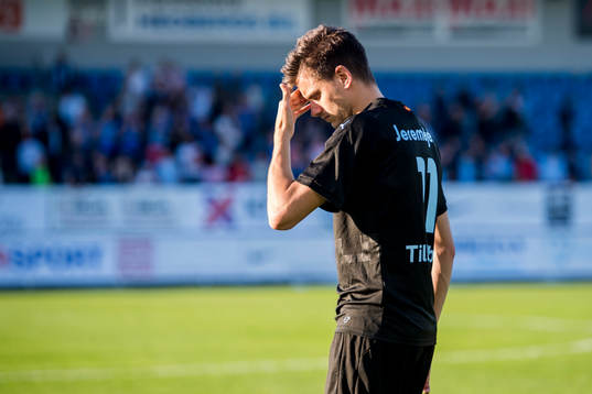 Malmö FFs Alexander Jeremejeff deppar
