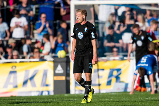 Malmö FFs Franz Brorsson deppar eter 1-0