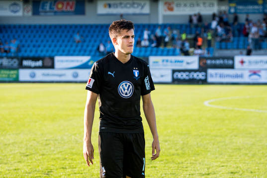 Malmö FFs Alexander Jeremejeff deppar