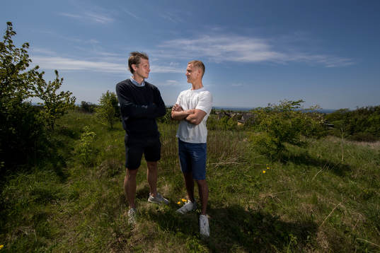 Landskronas Philip Andersson och Helsingborgs målvakt Pär