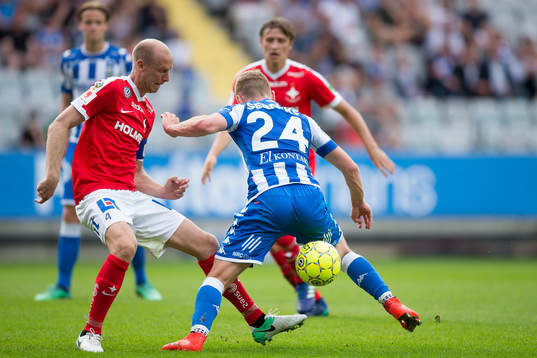 Norrköpings Andreas Johansson mot IFK Göteborgs Sebastian