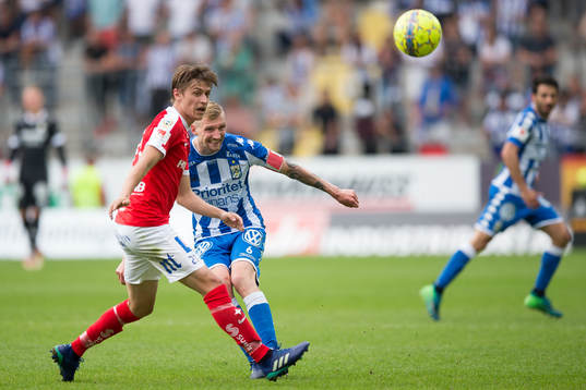 Norrköpings Simon Thern mot IFK Göteborgs Sebastian