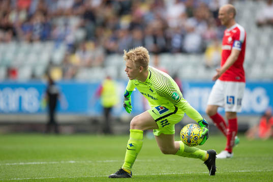 Norrköpings målvakt Isak Pettersson