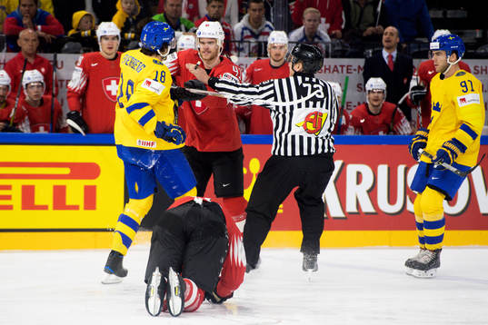 Sveriges Dennis Everberg och Schweiz Mirco Muller