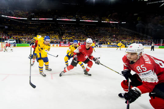 Sveriges Magnus Pääjärvi-Svensson och Johan Larsson mot